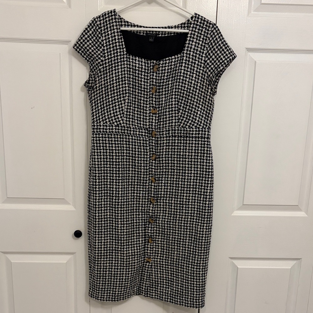 Ann Taylor Black and White Houndstooth Midi Dress